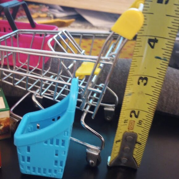 Mini Brands - Lot of 40+ Tiny Grocery Store Toys - Picture 8 of 9